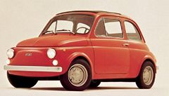 Legendrn Fiat 500 posadil Italy za volant