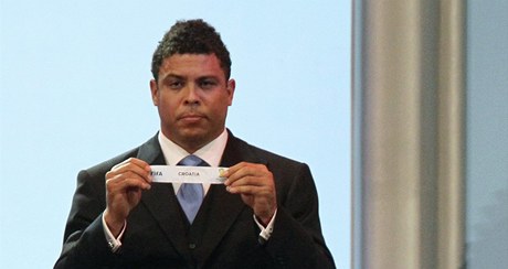 Ronaldo pi losování kvalifikací o postup na MS 2014.