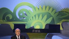 Sepp Blatter p�i losování kvalifikací MS 2014.