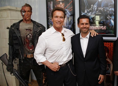 Arnold Schwarzenegger navtvil muzeum v ervnu, veejnosti se otevelo a v sobotu 30. ervence.