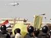 Helikoptéra piváí Mubaraka k soudu