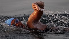 Vytrvalostní plavkyn Diana Nyadová, která chce z Kuby doplavat do USA.
