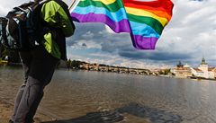 Čeští gayové jsou na druhé koleji, tvrdí stínová zpráva OSN