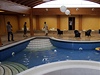 Aia Kaddáfí mla ve své rezidenci i prostorný bazén. 