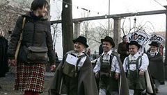 V um�ní o�ívají sny a miniaturní sluhové