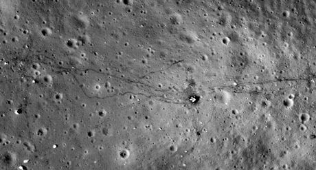 Americké sond  Lunar Reconnaissance Orbiter (LRO) se podailo udlat zatím nejostejí snímky povrchu Msíce
