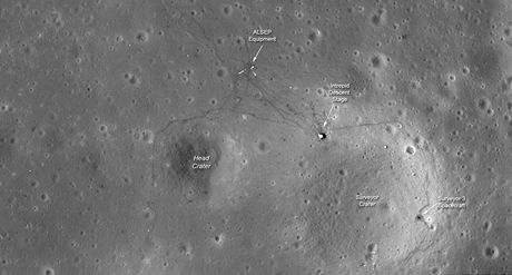 Americk sond Lunar Reconnaissance Orbiter (LRO) se podailo udlat zatm nejostej snmky povrchu Msce