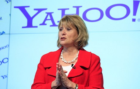 Americká internetová spolenost Yahoo odvolala Carol Bartzovou
