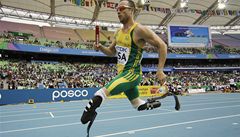 Handicapovaný Pistorius přišel o finále štafety, ale má medaili