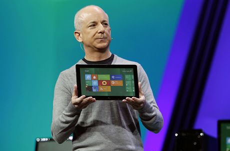 Microsoft poprvé irí veejnosti pedstavil zkuební verzi operaního systému Windows 8.
