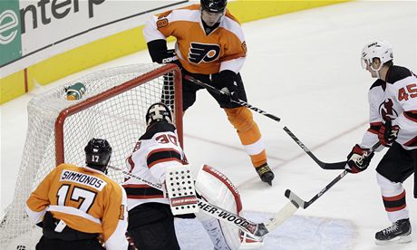 Philadelphia Flyers - New Jersey Devisl (Simmonds a Jágr).