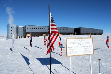 Americká polární stanice na jiním pólu, kde ena utrpla mrtvici