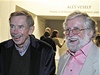 Bývalý prezident Václav Havel (vlevo) a jeho bratr Ivan Havel 1. íjna v Praze na soukromé oslav exprezidentových 75. narozenin. 