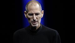 Zemřel Steve Jobs, zakladatel firmy Apple. Bylo mu 56 let