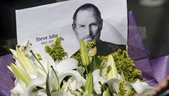 Apple při vzpomínce na Jobse uzavře prodejny