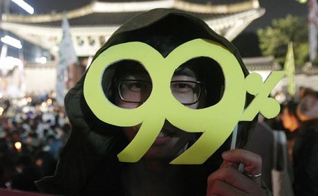 Protesty proti korporacím v Hong Kongu.