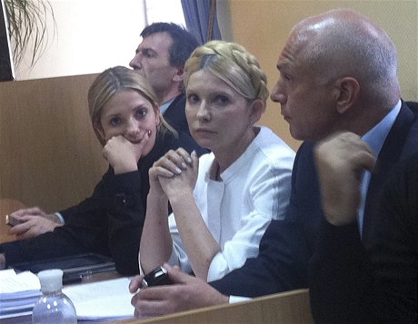 Julie Tymoenková bhem procesu v Kjev. 