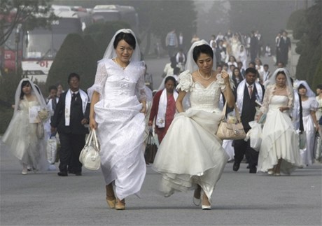 Hromadná svatba v Koreji (ilustraní foto)