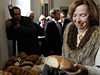 Prezident Václav Klaus je podle své eny velkým milovníkem chleba.