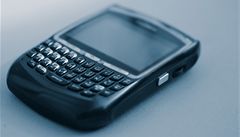 Vrobci telefon BlackBerry hroz, e bude muset zastavit prodej