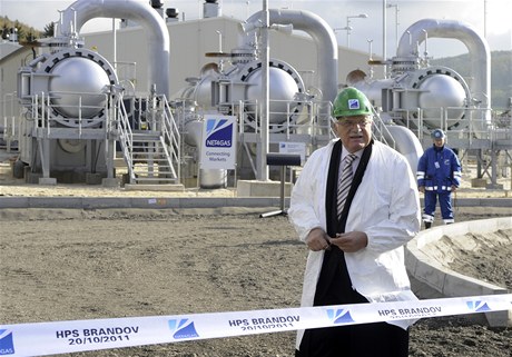 Prezident Václav Klaus se zúčastnil v obci Brandov na Mostecku slavnostního spuštění hraniční předávací stanice plynu 