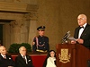 Prezident Václav Klaus udloval 28. íjna ve Vladislavském sálu nejvyí státní vyznamenání