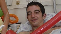Ilan Grapel na archivním snímku z roku 2006, kdy byl zrann v bojích na jihu Libanonu