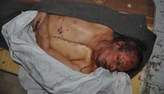 V pondlí odpoledne vláda rozhodla, e tlo Kaddáfího u nebude vystaveno na veejnosti.