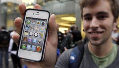 Star iPhone 4S zlevnil po uveden nstupce o 15 procent 
