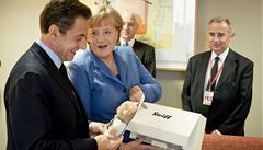Merkelov a Sarkozy? smvy jen nad plykem