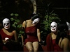 Na straidelnou masku v Mexico City nezapomly ani prostitutky.