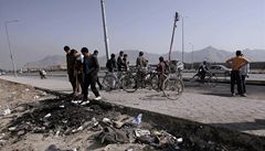 Bomba na cest zabila 17 afghnskch vesnian, mezi nimi dti