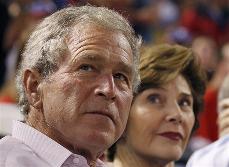 George W. Bush s manželkou Laurou
