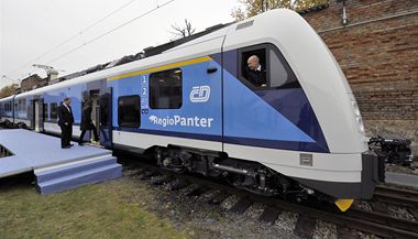 V Plzni byl představen jednopodlažní elektrický vlak RegioPanter, který pro České dráhy vyrábí Škoda Transportation. 