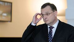   Premiér Petr Nečas (ODS) vystoupil na tiskové konferenci v Poslanecké sněmovně k aktuální politické situaci.  