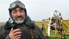 Letec Petr Mára, který vzlétl s replikou letounu Jana Kašpara | na serveru Lidovky.cz | aktuální zprávy