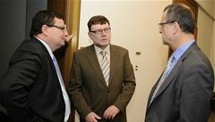   Vládní politici debatují před jednáním koaličních špiček ve formátu K9.  | na serveru Lidovky.cz | aktuální zprávy