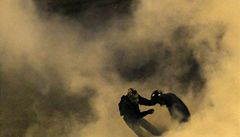 Demonstrace v ecku: policie pouila slzn plyn
