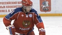 Veuml Putin trnoval ped volbami s legendami sovtskho hokeje