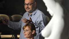 Re�isér Vladimír Morávek p�i p�íprav� inscenace