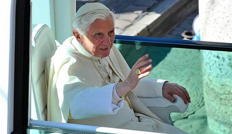 Pape Benedikt XVI. na návtv Freiburgu v Nmecku