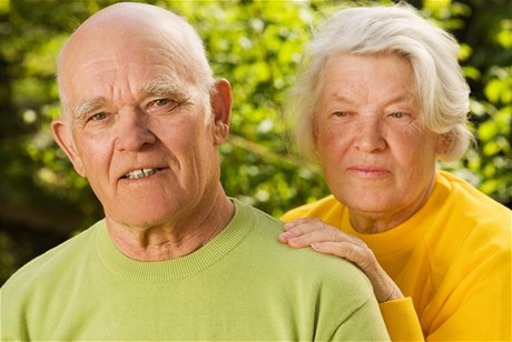 Důchodci (ilustrační foto)