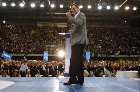 Odrazí se panlsko ode dna? Mariano Rajoy eká na volební úspch ji od roku 2004.