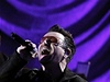 Bono dnes. Foto z íjnového koncertu v Hollywoodu.