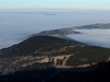 Pohled na smogovou pokliku z libereckého Jetdu.