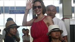 Angelina Jolie má hrát britskou 'dceru pouště'