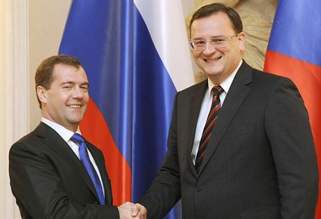 Prezident Medvedv se na zvr nvtvy setkal s eskm premirem Petrem Neasem.