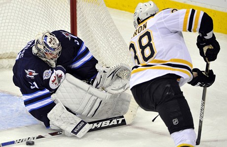 Winnipeg - Boston (Pavelec)