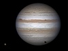 Ganymed (nejvtí Jupiterv msíc) a jeho stín, vítzný snímek za msíc íjen