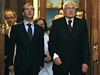 eský prezident Václav Klaus s manelkou Livií si 7. prosince spolen s ruským prezidentem Dmitrijem Medvedvem a jeho manelkou Svtlanou Medvedvovou prohlédli knihovnu Strahovského klátera. 